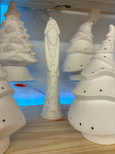 Load image into Gallery viewer, Santa Figurines