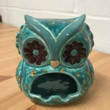 Load image into Gallery viewer, Ashtrays - Hand Poured by Five Monkeys Inc