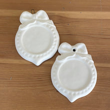 Load image into Gallery viewer, Hand Poured Ornaments