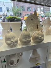 Load image into Gallery viewer, Pumpkin Boxes
