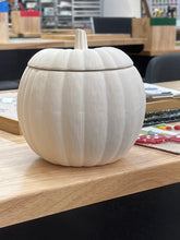 Load image into Gallery viewer, Pumpkins
