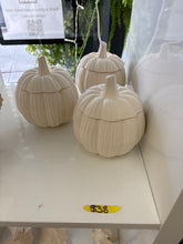 Load image into Gallery viewer, Pumpkin Boxes
