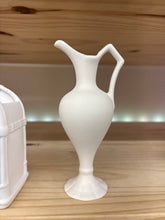 Load image into Gallery viewer, Vintage Vases
