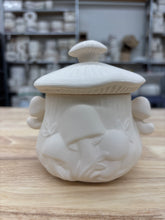 Load image into Gallery viewer, Arnels Mushroom Items
