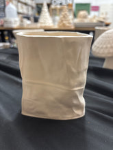 Load image into Gallery viewer, Bag Container
