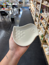 Load image into Gallery viewer, Bird Dish
