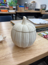 Load image into Gallery viewer, Pumpkins
