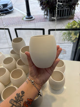 Load image into Gallery viewer, Stemless Wine Glass
