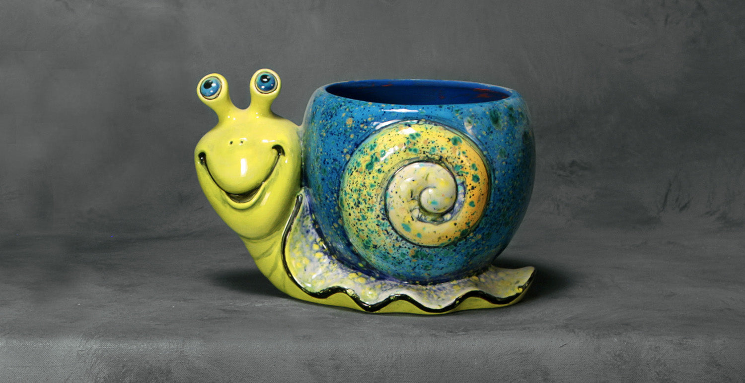 snail plant pot Snail Planter – FiveMonkeysInc