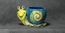 Load image into Gallery viewer, Snail Planter
