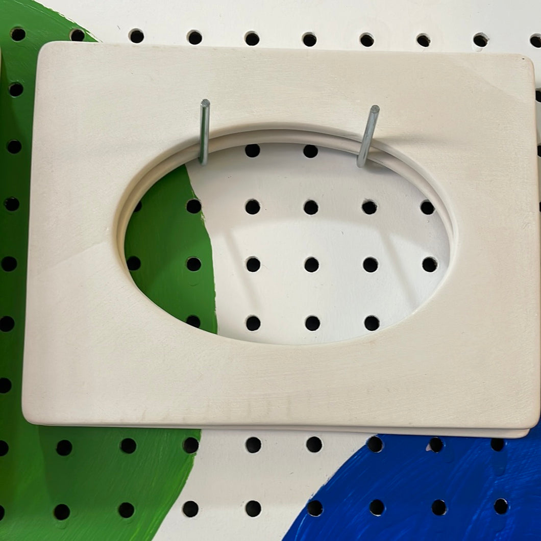 Oval Opening Frame