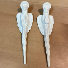 Load image into Gallery viewer, Hand Poured Ornaments
